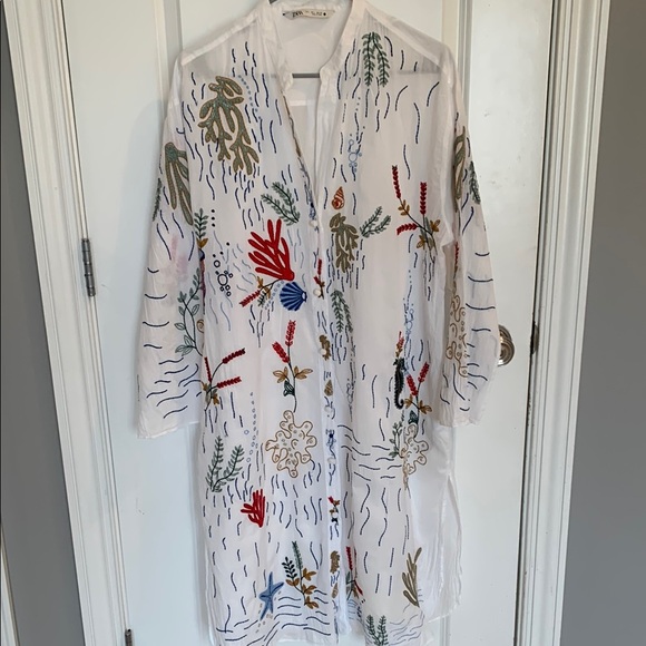 Zara Women's Long Embroidered Swimsuit Cover Up Women's Large Sea Motifs - Picture 2 of 8